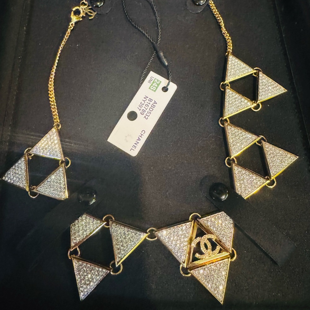 CHANEL Limited Edition Dore  Necklace- New with tag
